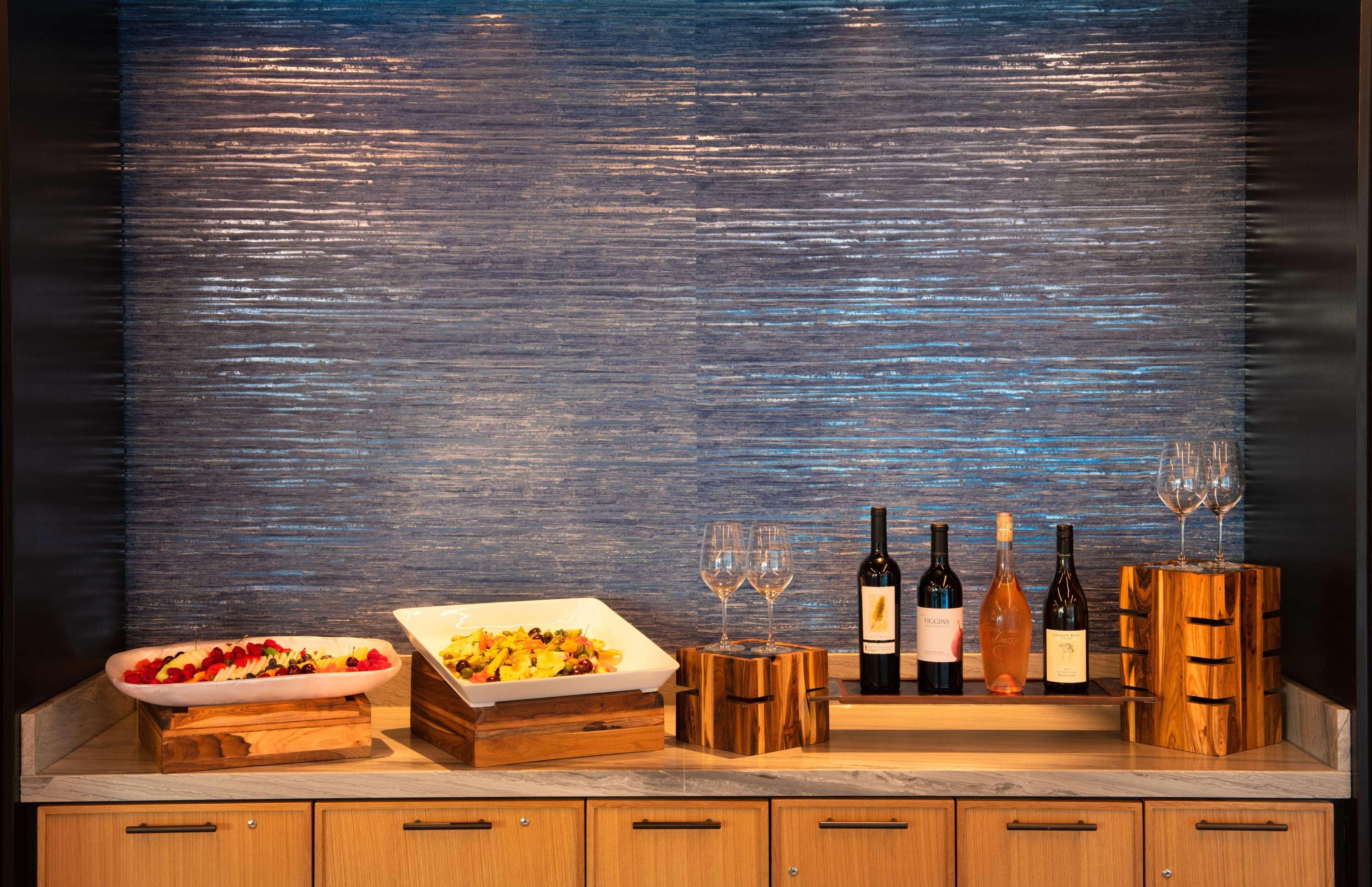 The Charter Hotel Seattle, Curio Collection By Hilton Екстер'єр фото
